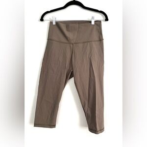 💥Moving sale💥 Everlane athletic capris